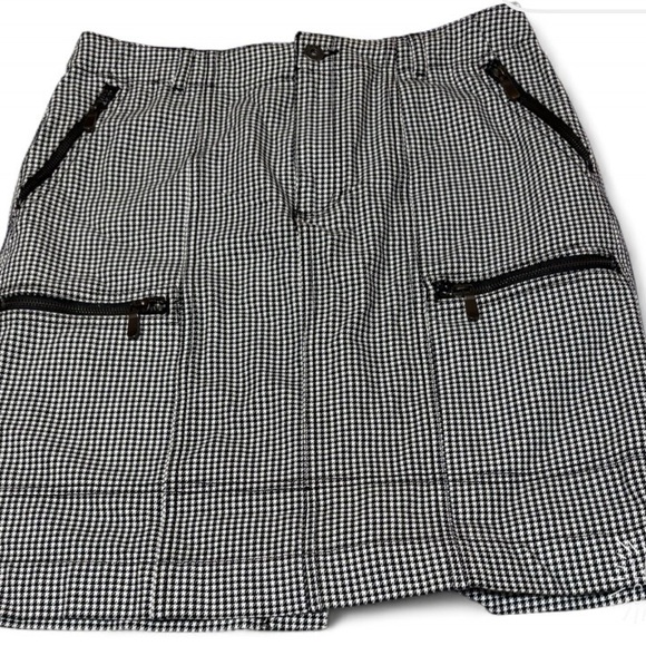 Liz Claiborne Men's Black and White Houndstooth Cargo Shorts - Picture 1 of 9